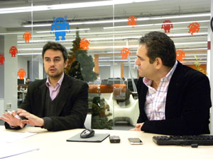 En la imagen, Pablo Bautista (consejero delegado de Promoción Madrid) y Jesús Encinar (fundador de 11870.com)