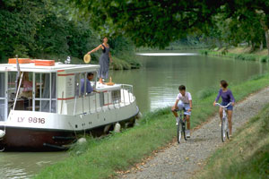 Turismo fluvial: la vida a bordo de un barco en Midi-Pyr�n�es
