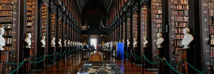 Long Room, sala principal de la biblioteca del Trinity College