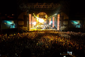 El XI Festival de Vino del Somontano abre sus puertas con un gran concierto de David Bisbal El XI Festival de Vino del Somontano abre sus puertas con un gran concierto de David Bisbal