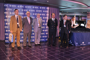 Foto de izquierda a derecha:   Josep Ant�n Rojas (Director de Promoci� de Turisme de Barcelona)  Emiliano Gonz�lez (Director General de MSC Cruceros)  Daniele Perico (C�nsul General de Italia en Barcelona)  Giuliano Bossi (Capitan MSC Magnifica)  Santiago Garcia Mil� (Subdirector de Estrategia y Comercial de la Autoridad Portuaria de Barcelona) 