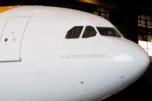 Un avión de Iberia se llamará Plácido Domingo Un avión de Iberia se llamará Plácido Domingo
