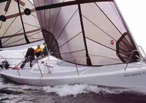 Navega por el Mediterráneo con el primer velero low cost de España