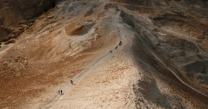 Rampa que construyeron los romanos y por donde subieron el ariete para derribar las murallas de Masada